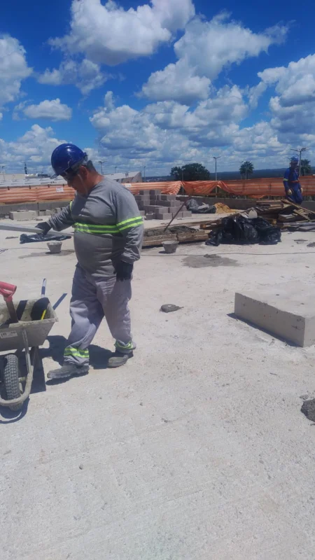 CONTRAPISO COM QUEDA – MICROCONCRETO